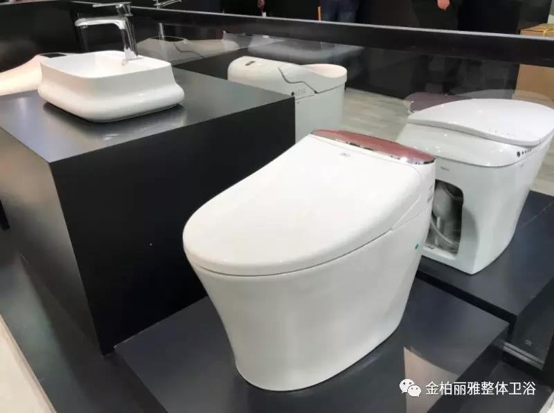 全新智能马桶