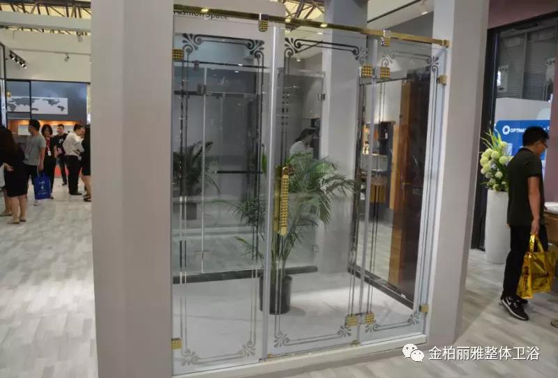全新淋浴房