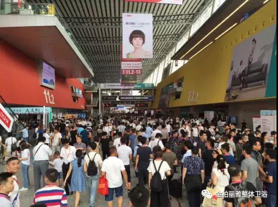 金柏丽雅卫浴2018广州建博会首日人气爆棚,见证品牌实力 金柏丽雅卫浴2018广州建博会首日人气爆棚,见证品牌实力