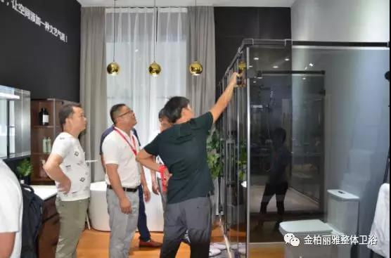 自主研发设计生产淋浴房 自主研发设计生产淋浴房