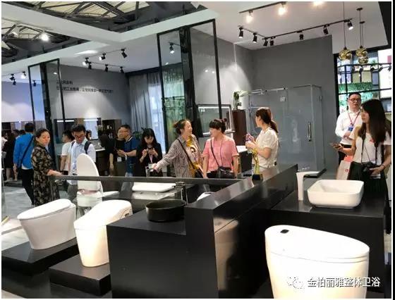 智能马桶800亿市场规模背后,金柏丽雅卫浴给你品质生活又进一步 智能马桶800亿市场规模背后,金柏丽雅卫浴给你品质生活又进一步